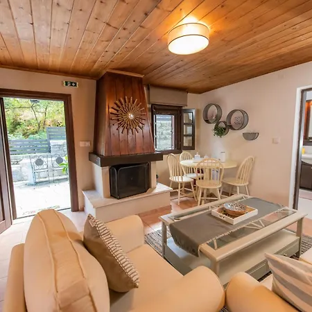 Semesterbostad Dandy - Blue Pansy - Mini Pool Tsagarada